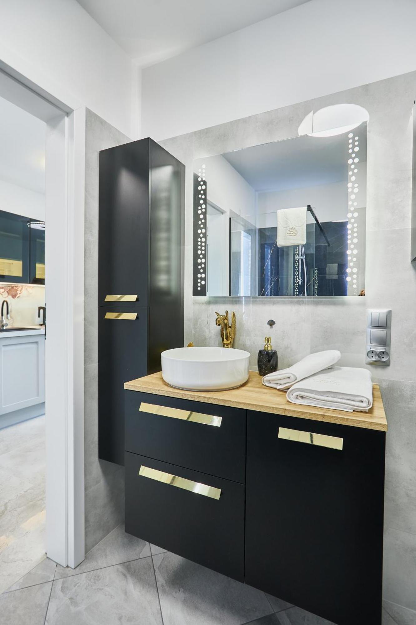 Golden Hour Apartments- Plac Slowianski 43